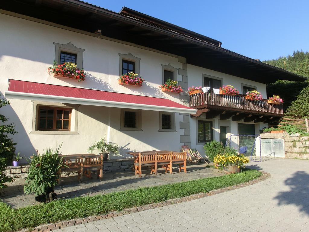 Oberdeutinghof Apartment Saalfelden Bagian luar foto