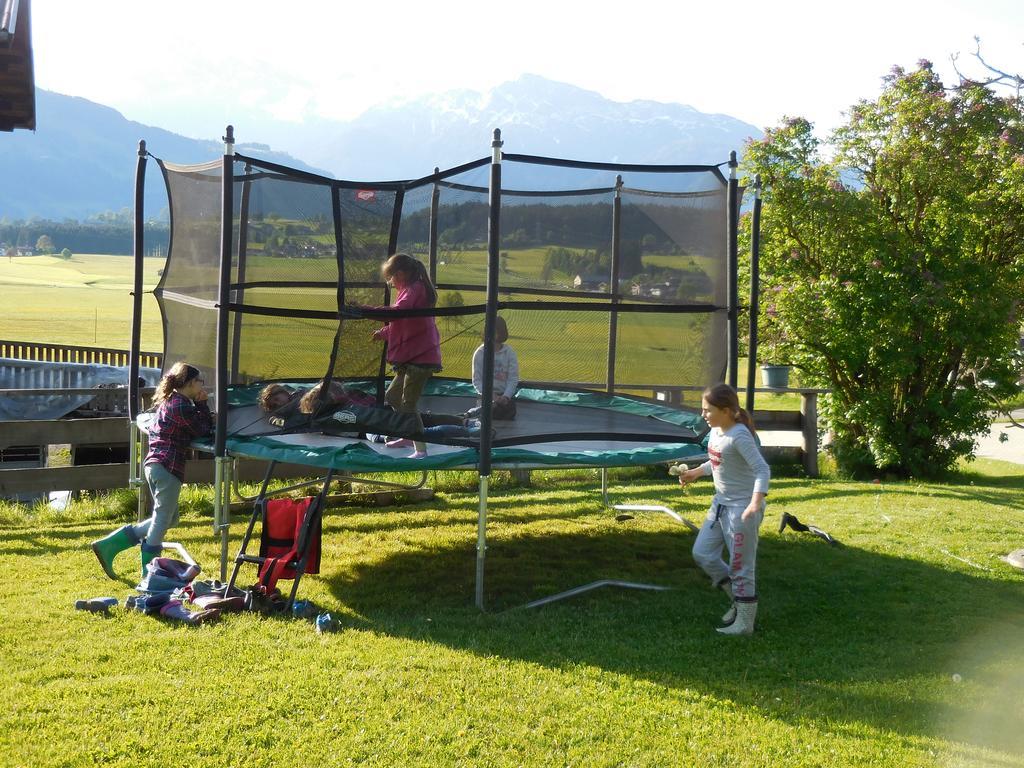 Oberdeutinghof Apartment Saalfelden Bagian luar foto