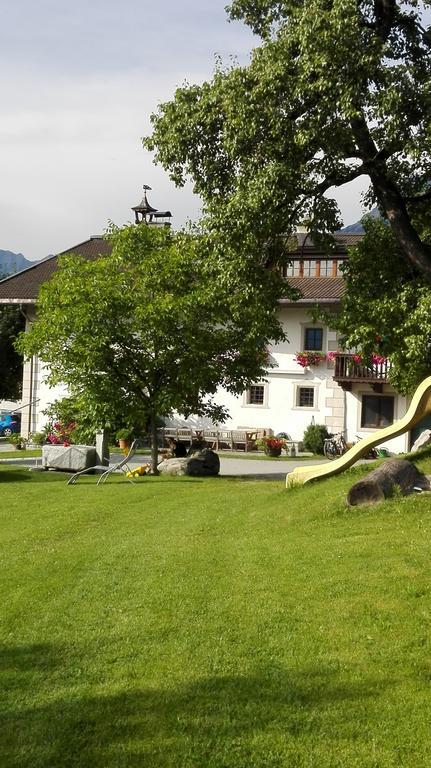 Oberdeutinghof Apartment Saalfelden Bagian luar foto