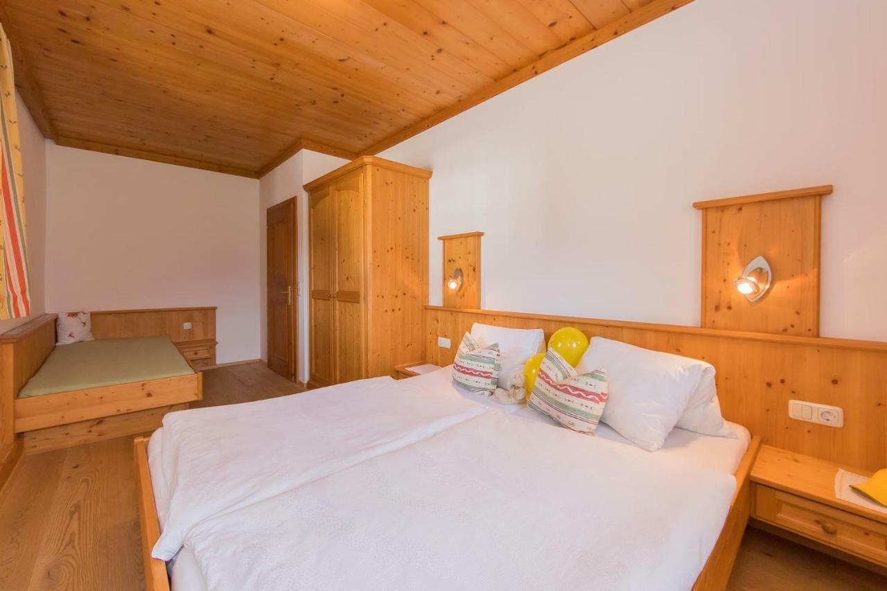 Oberdeutinghof Apartment Saalfelden Bagian luar foto
